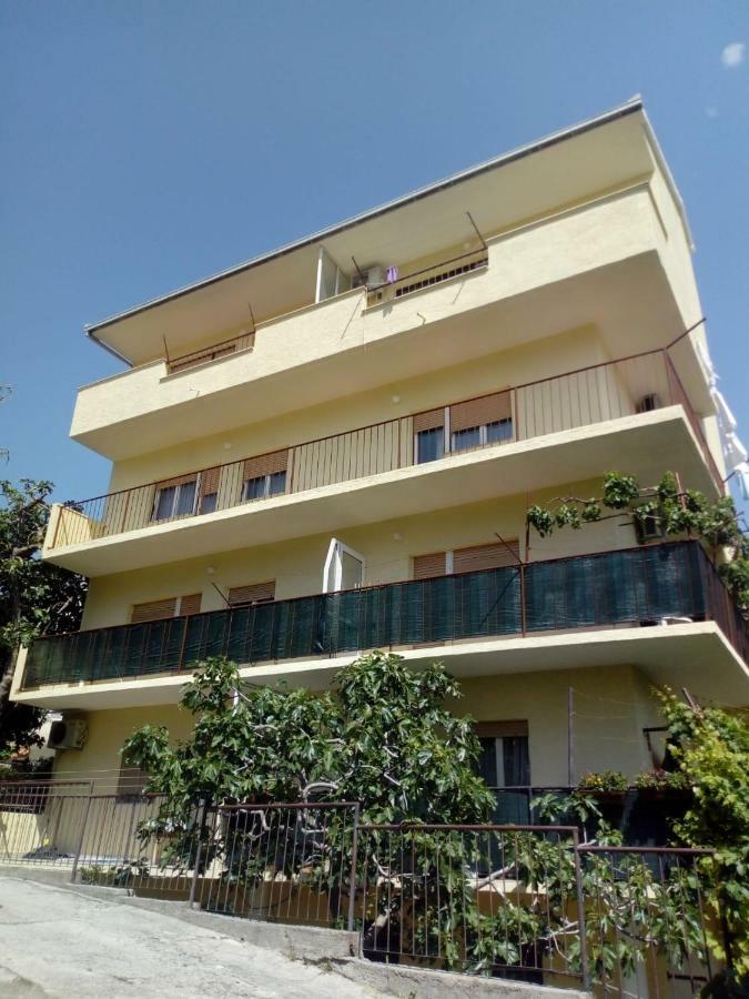 Luka Apartment Split Exterior photo
